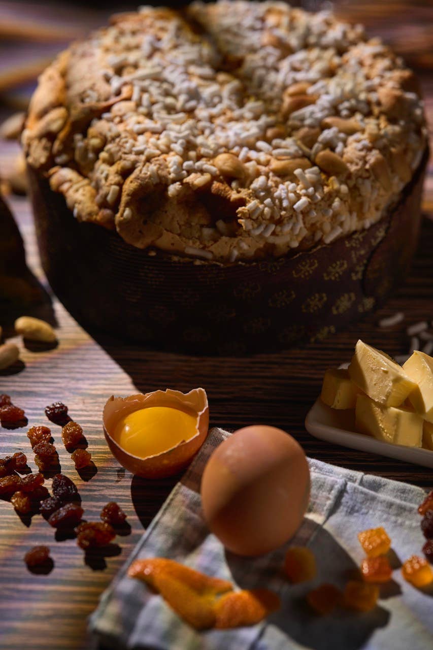 La Forneria di Pula - Wholesale Cake - Classic almond panettone 750 g8