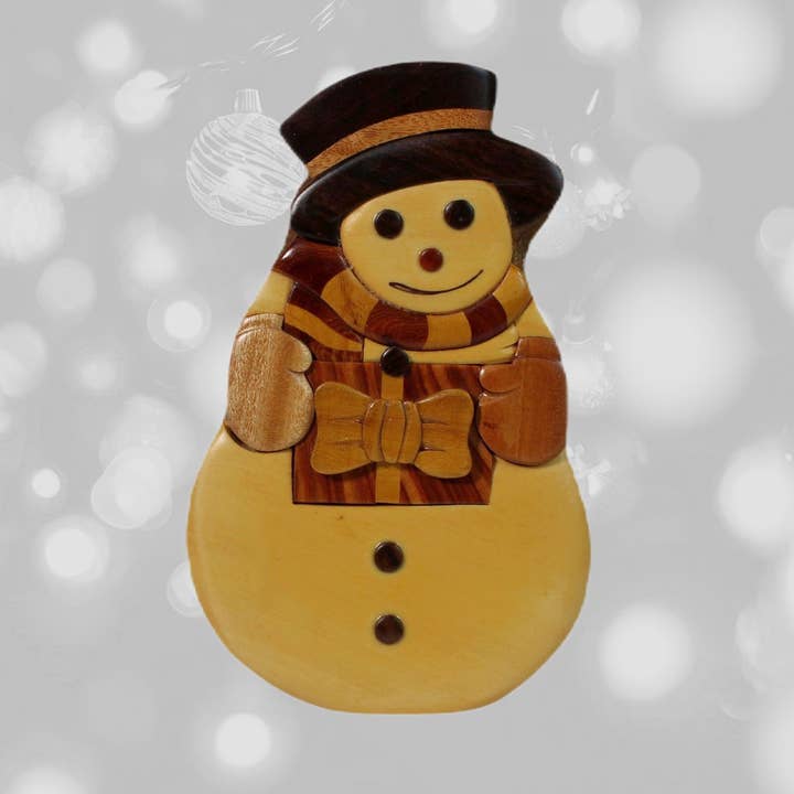 Bonhomme de neige - Carver Dan's, une boîte cadeau artisanale. pour la vente par Carver Dan's