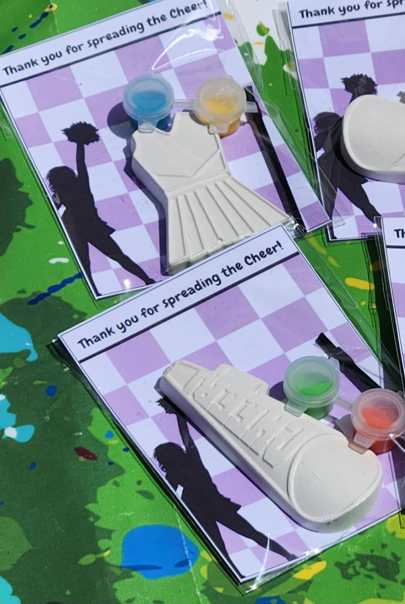 Snazzy Crayons - Wholesale Party Favor - Cheer Party Favors | Cheerleader Paint Kits | DIY Birthday 1