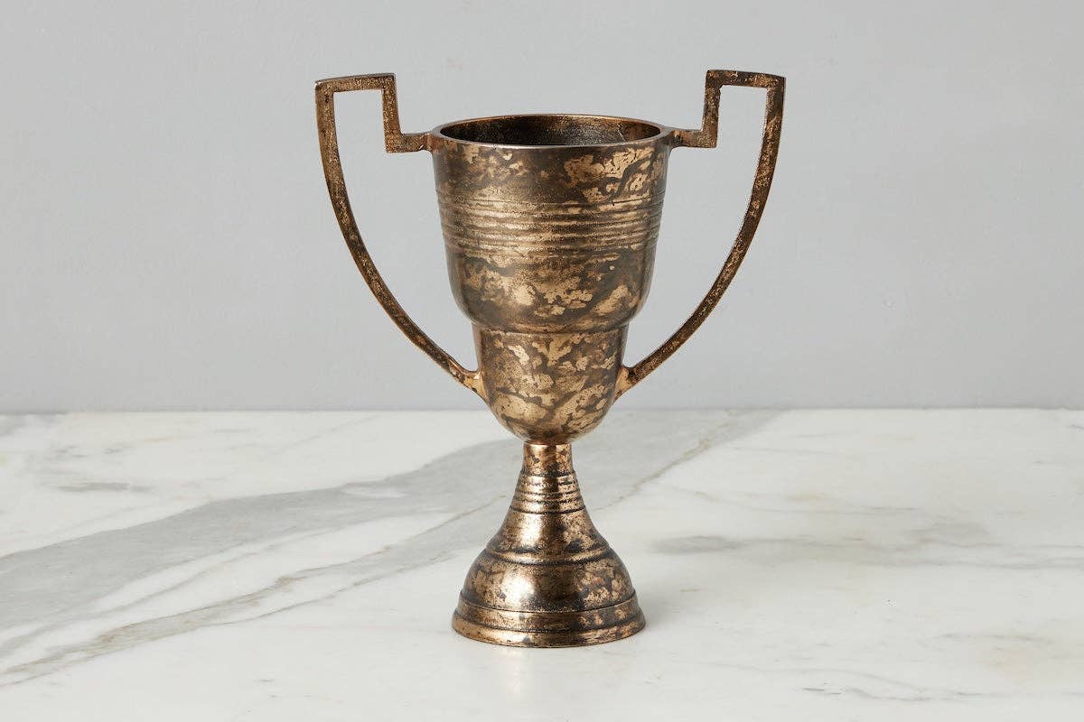 etúHOME - Wholesale Tafelbladdecoratie - Vintage trofee beker, medium, verweerd goud