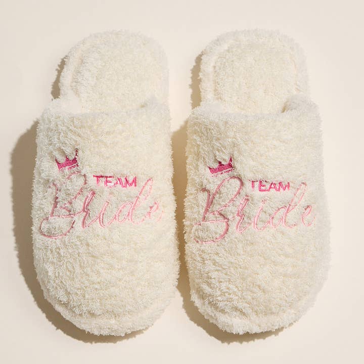 Sensibling Corp. – wholesale Slippers – Women's – 6Pairs - MOM MAGIC Heart Patch Embroidered Indoor Slippers5