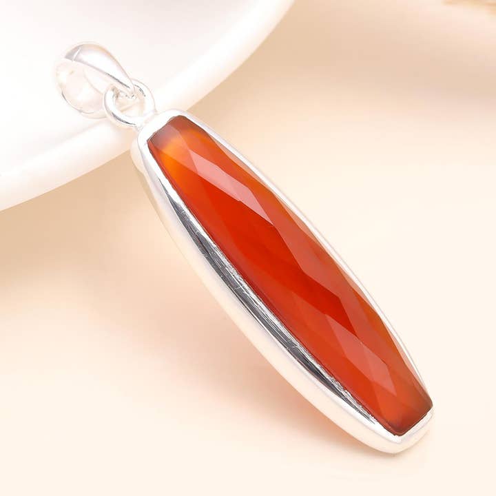 Ciondolo in argento sterling 925 con corniola sfaccettata per la vendita all'ingrosso da parte di AG 925 JEWELLERY