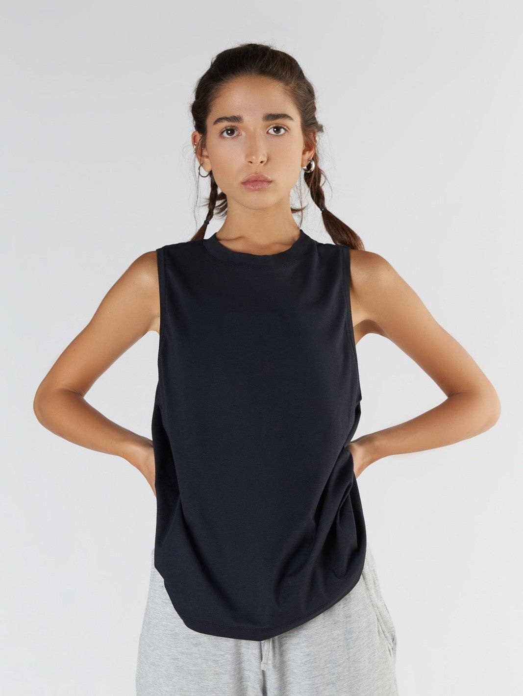 Leela Cotton – wholesale Sportöverdel – Dam – Leela Cotton T1211 Tencel™ Active löst sittande damtopp0