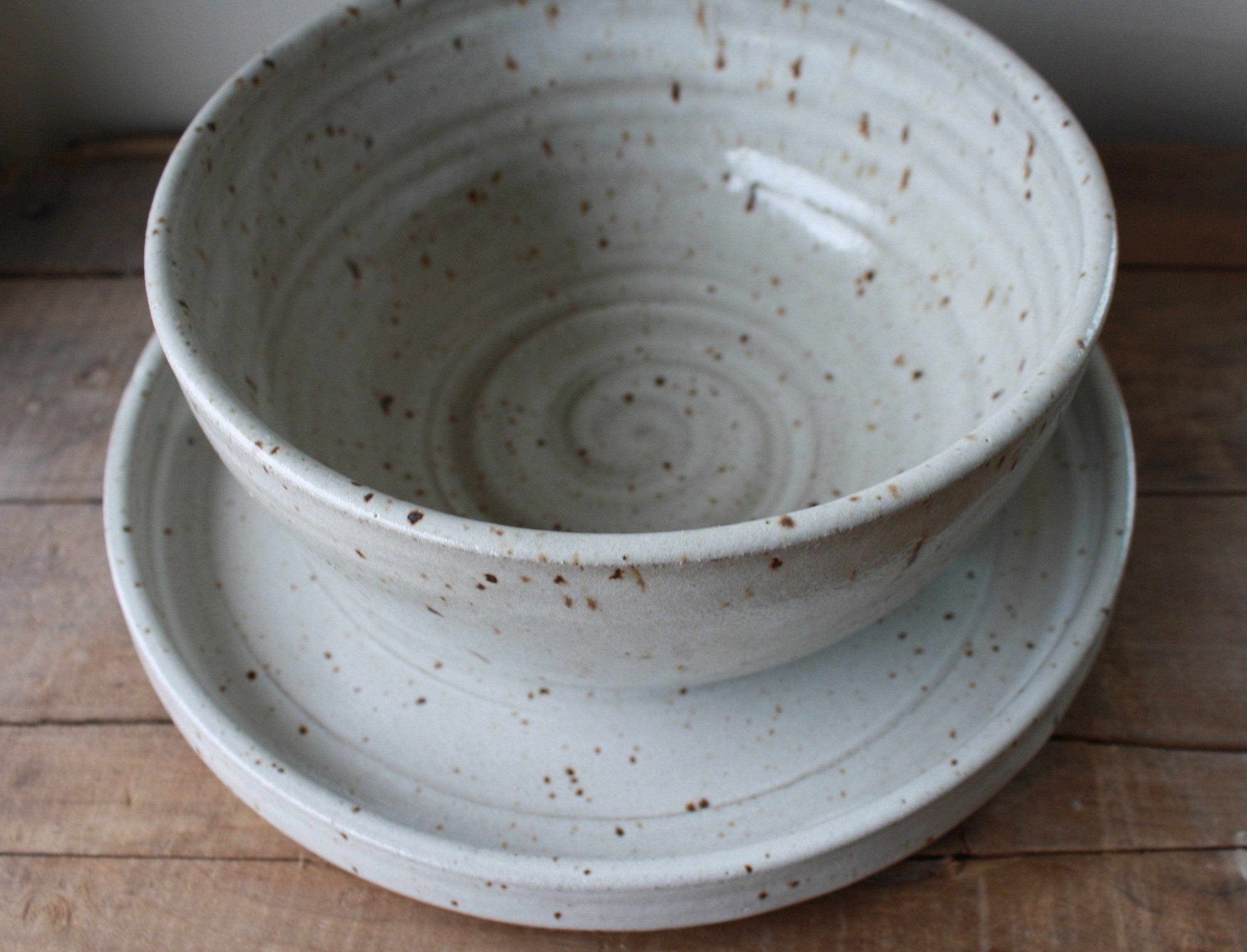 KJ Pottery – Großhandel Essteller – Teller und Ramen-Schale aus handgefertigtem rotem Irdenware-Ton12