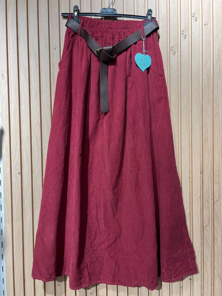cfashion - Wholesale Skirt - Women's - CORDUROY SKIRT WITH BELT