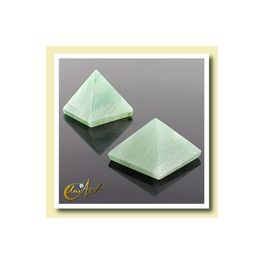 UniArt - Wholesale Spiritual Stone/Crystal - Quartz Pyramid 2 cm2