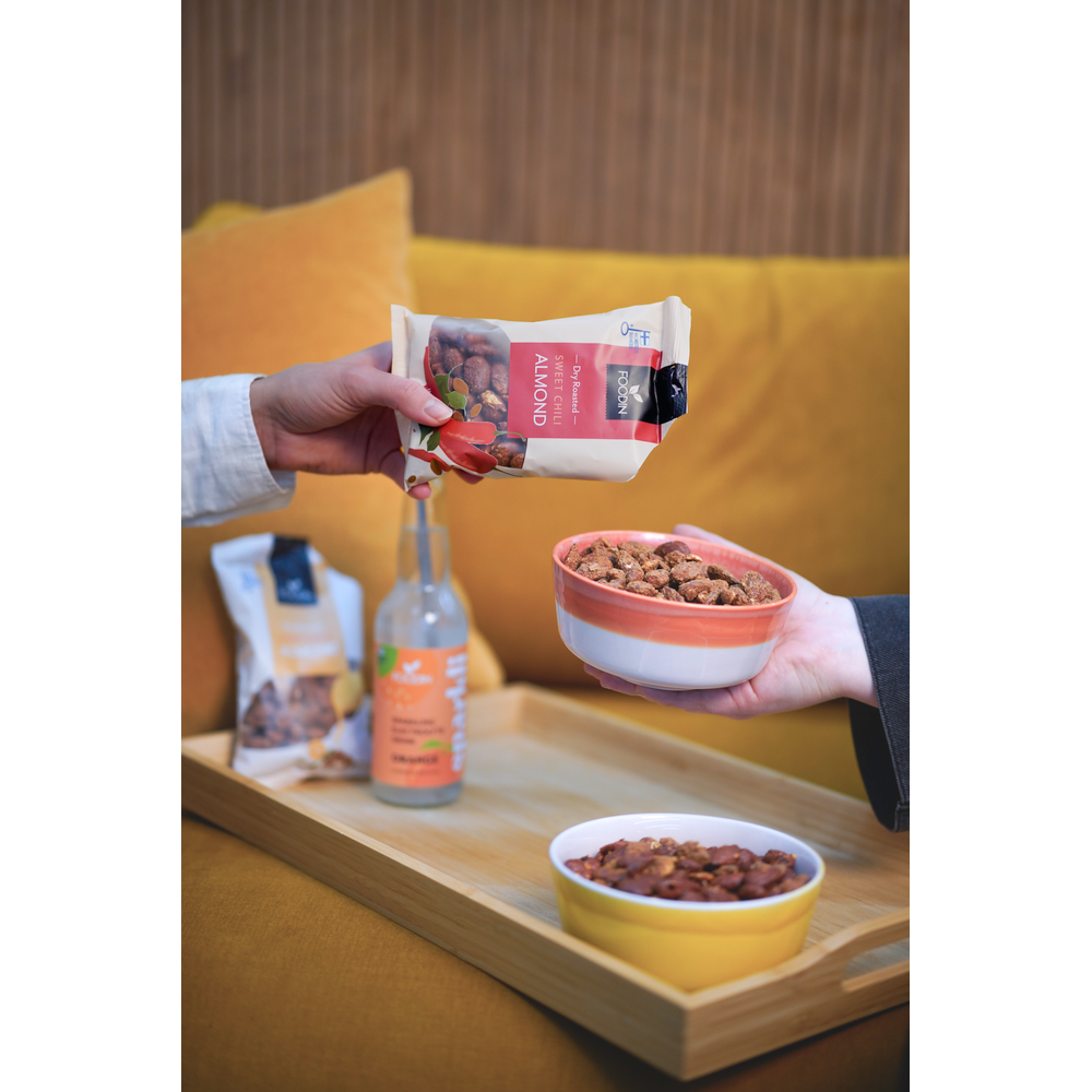 Foodin - Wholesale Snack Bar - Sweet Chili Almonds 110 g1