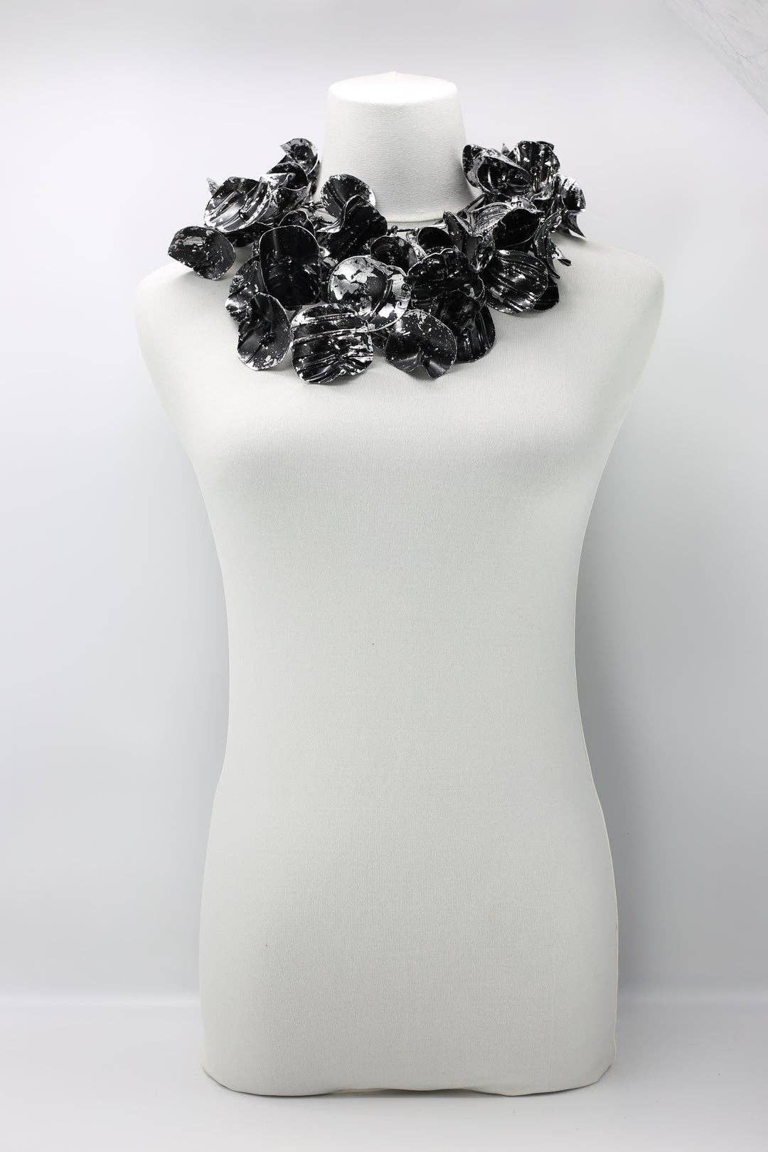 Jianhui London - Vendita all'ingrosso Collane a bavaglio - Collana grande doppia ninfea - Dorata a mano9