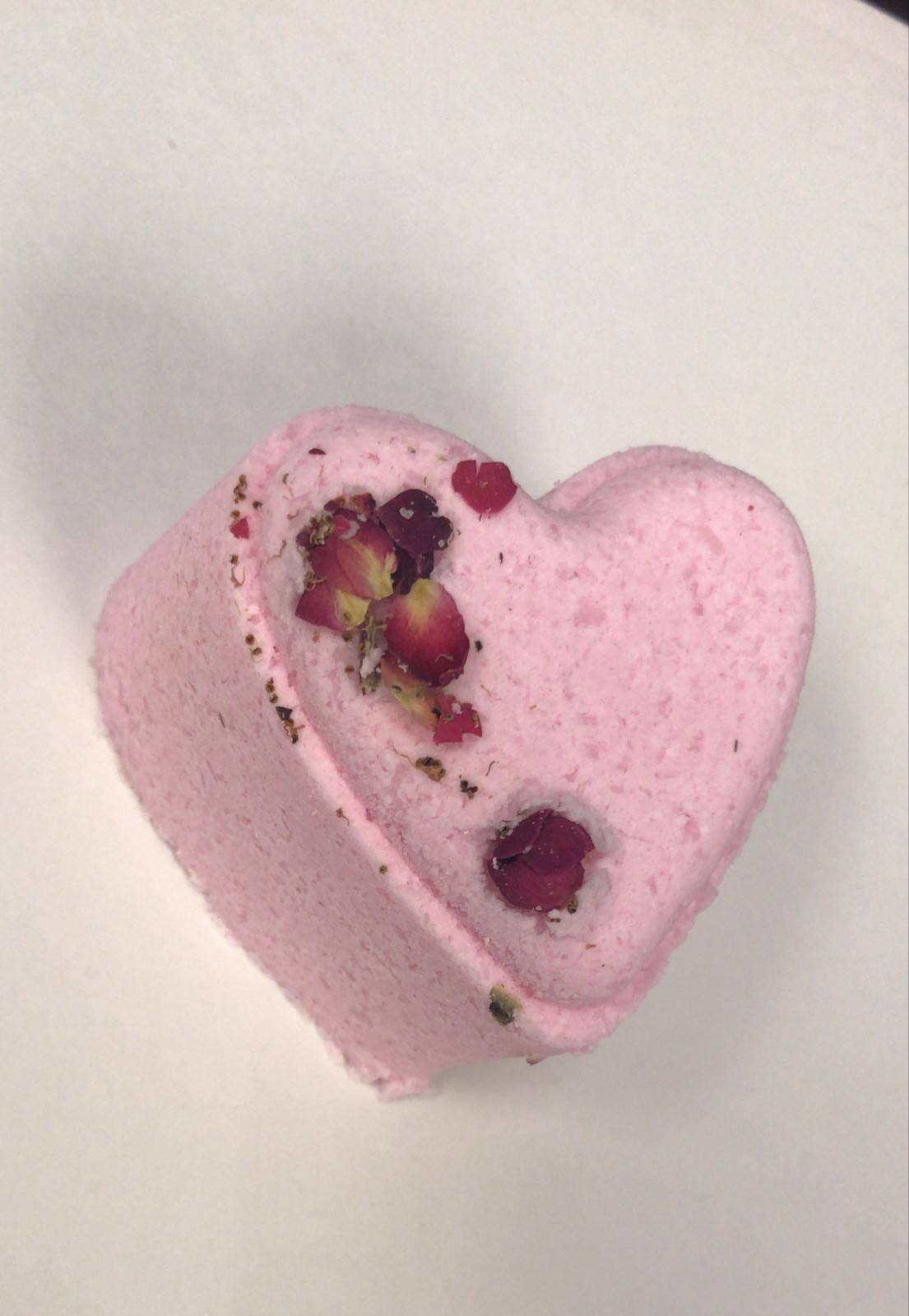 Lizush - Wholesale Bath Bomb/Fizz - Natural  Heart shaped bath bomb- Lavender scented - Vegan1