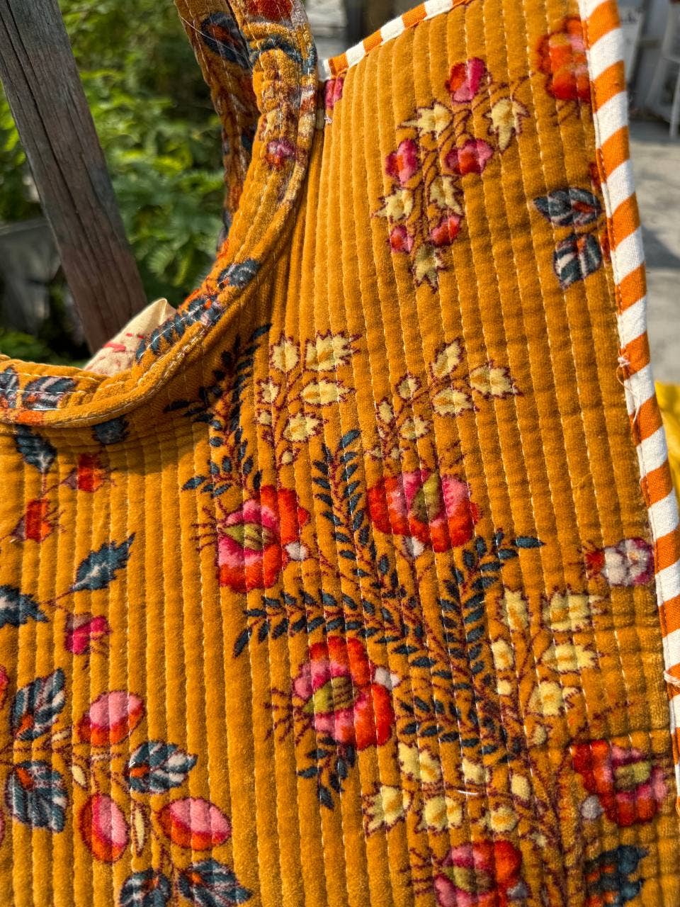 GYPSY STUDIO - Wholesale Shoulder Bag - Women's - Party Wear Girls Bag Block Print Velvet Quilted Bag Tote Bag1