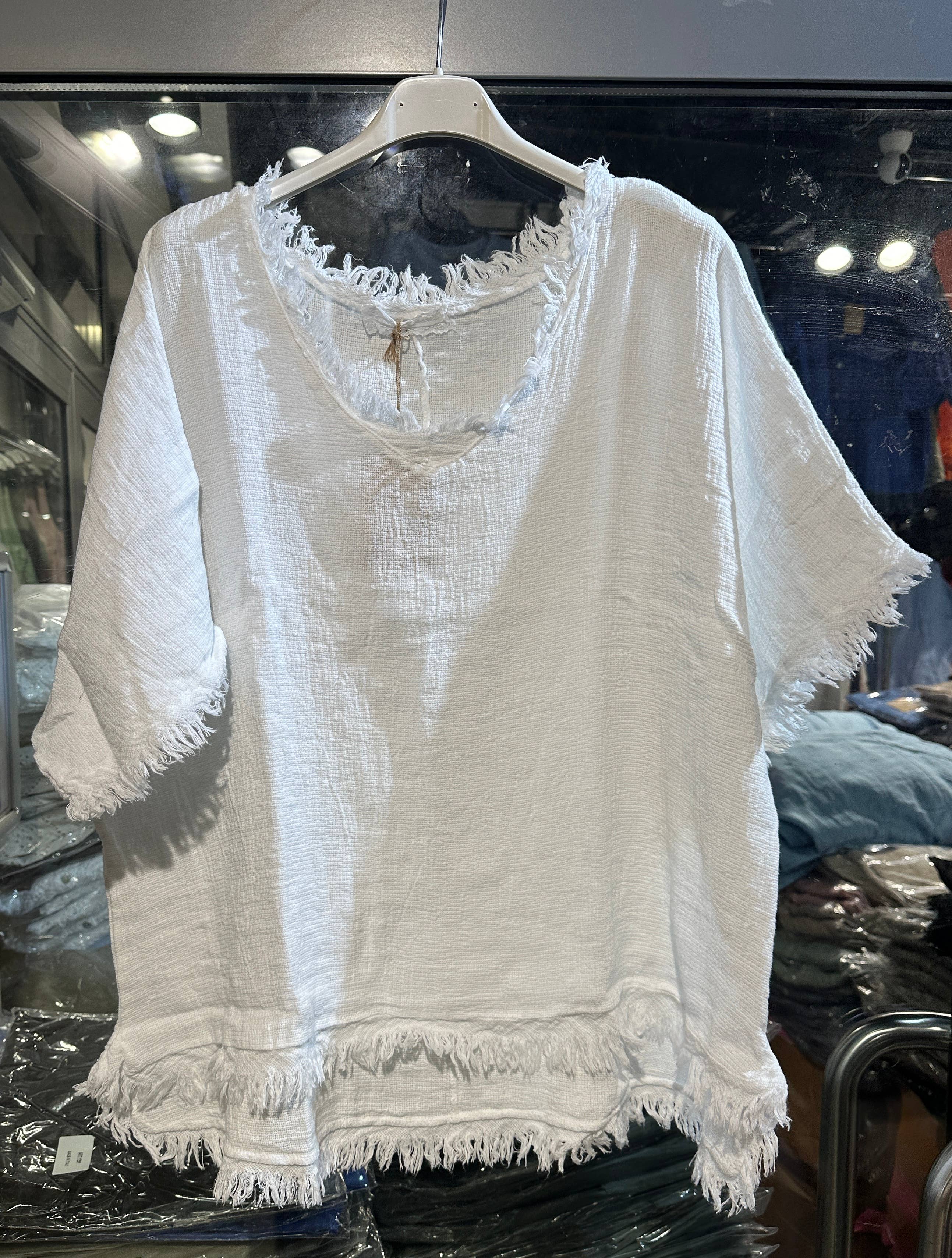 LÉA & LUC - Wholesale Blouse – Women’s - Plain blouse in 50% Linen and 50% Cotton REF. 982833