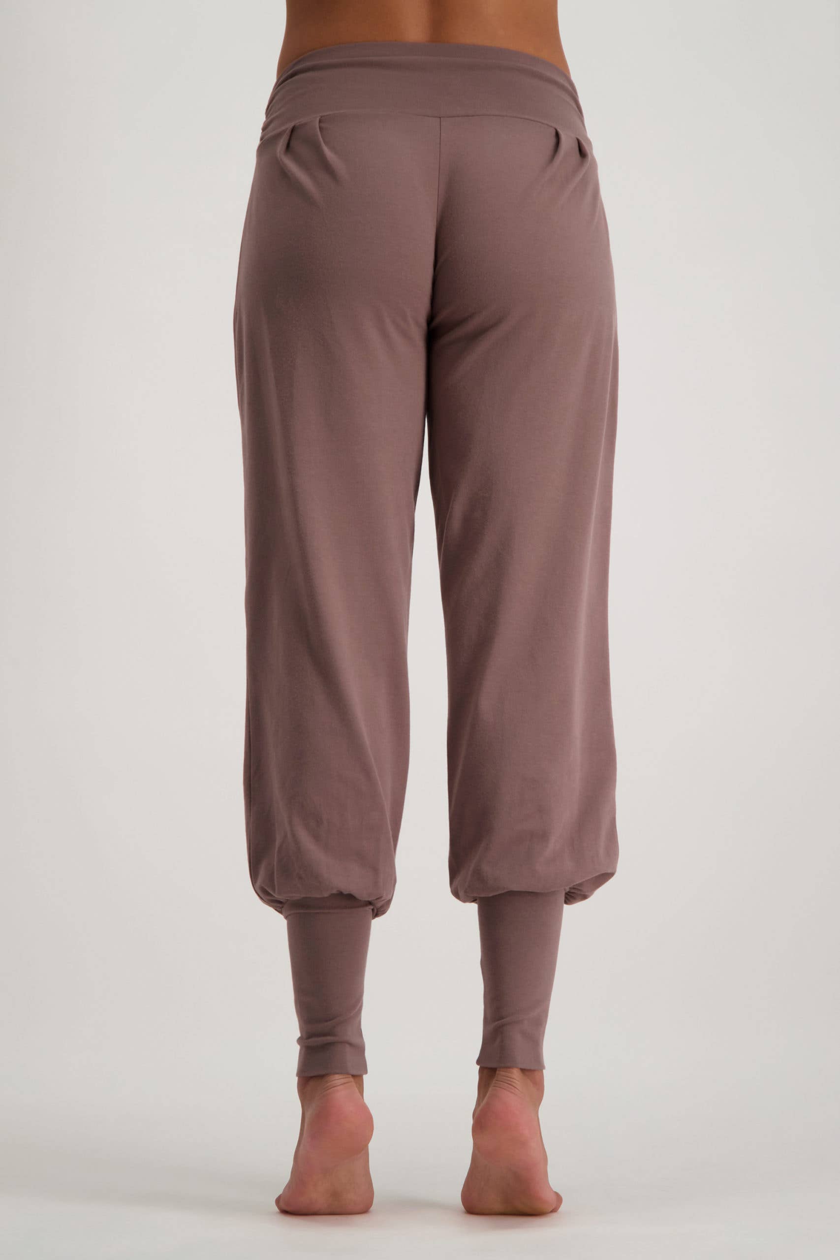 Urban Goddess - Wholesale Athletic Pants - Women's - Dakini Yoga Pants - Heath2