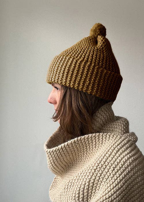 Project Weekend – wholesale DIY craft kit – DIY LEARN TO KNIT CRAFT KIT: CLASSIC POM BEANIE10