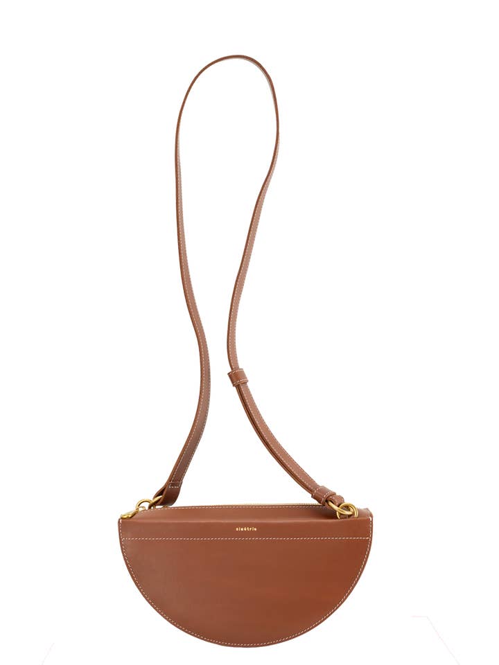 thick lune bag / red rock for wholesale by simétrie