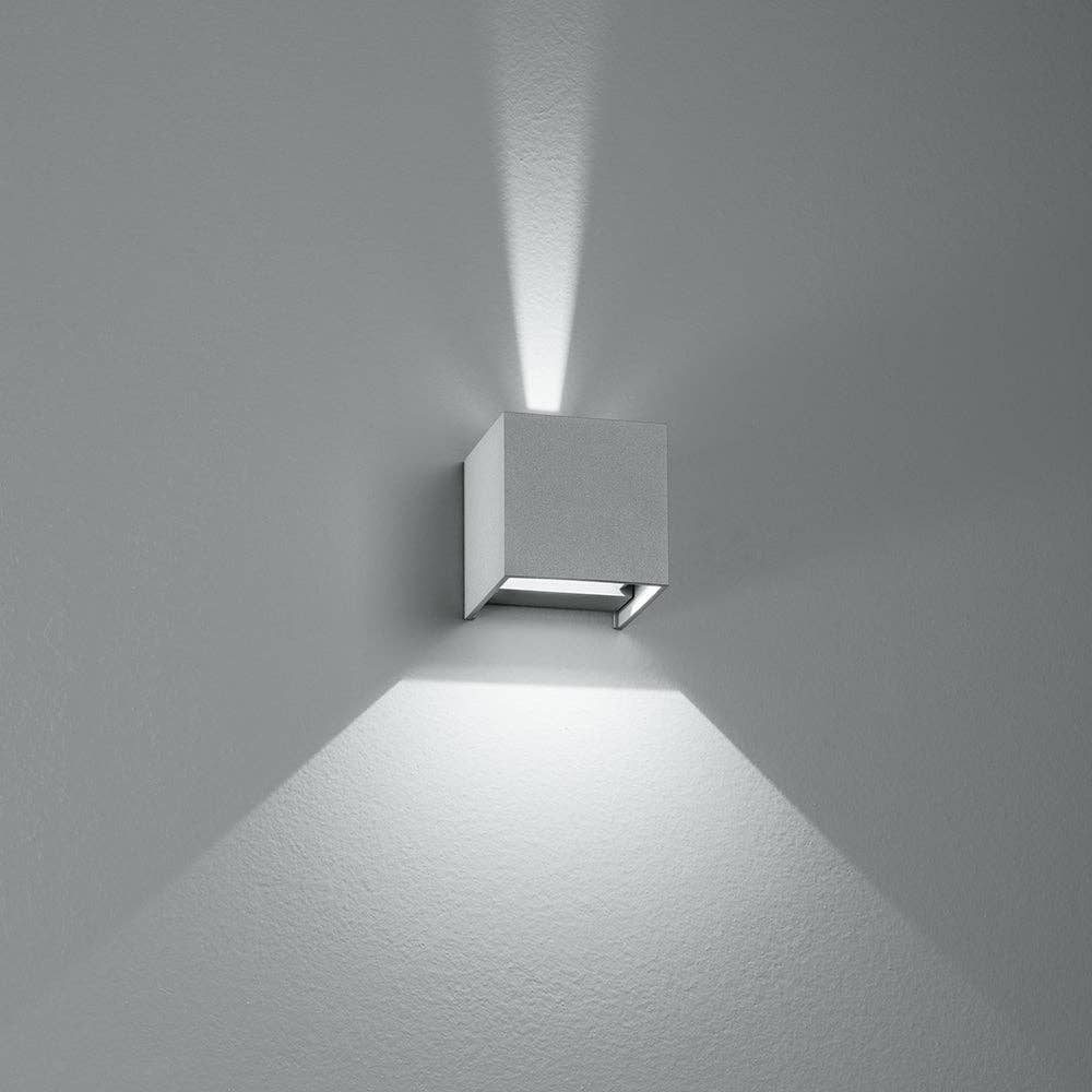 Gruppo F.T – Engroshandel Væglampe – Alfa 2x5W LED væglampe i aluminium med justerbare skotter1