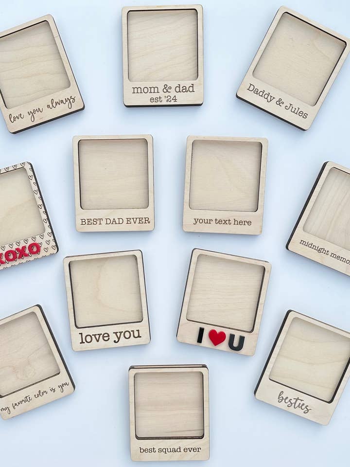 Aimants Polaroid gravés, aimant Polaroid pour réfrigérateur pour la vente par The House of Marigolds