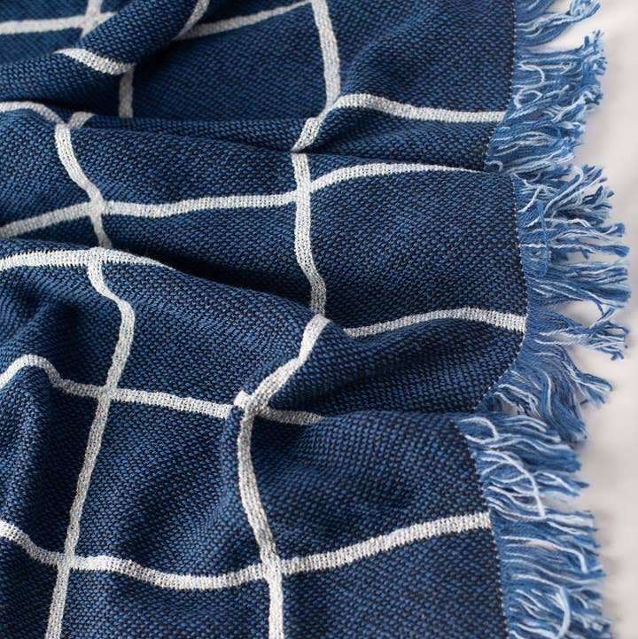 Kindly Woven - Vente Plaids - Couverture Greer – Lapis -Kindly Classic – Réversible – Fabriqué aux États-Unis0
