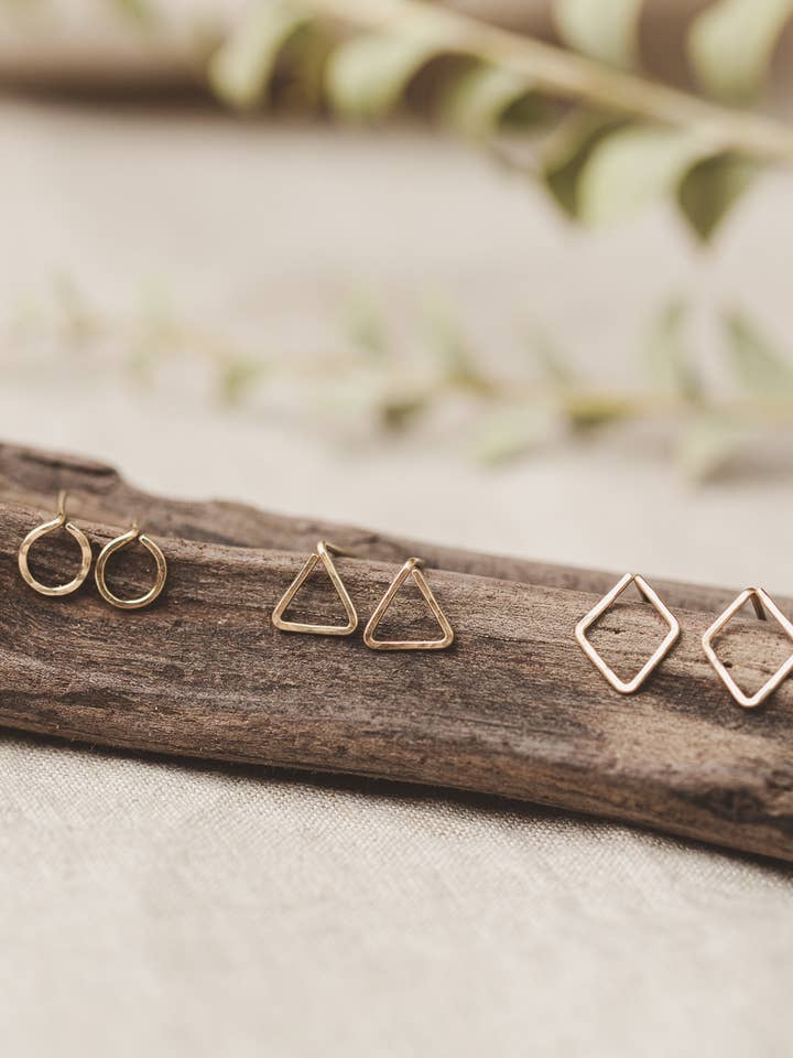 Borchie Geena per la vendita all'ingrosso da parte di Desert Moon Design