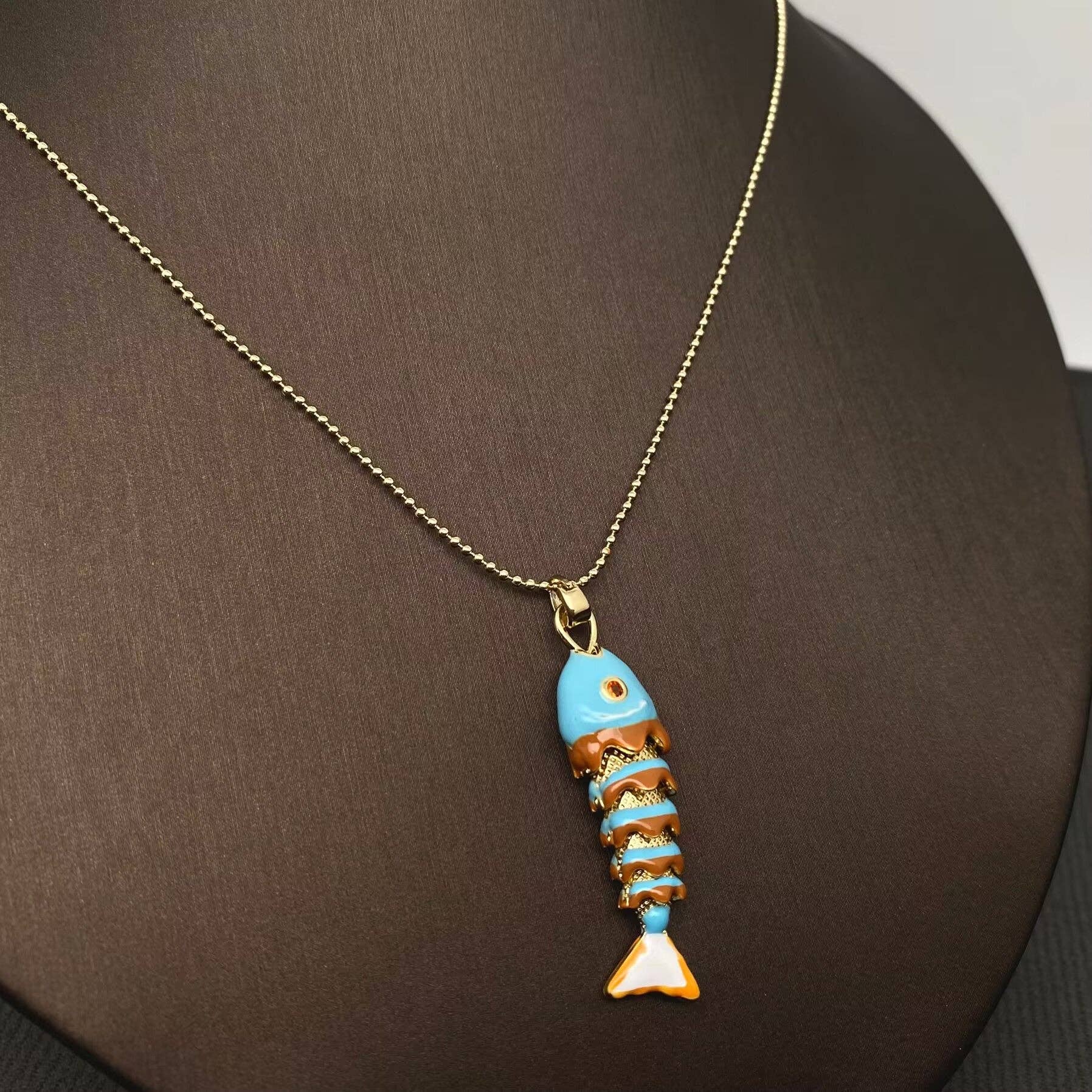 Mio Queena - Wholesale Pendant/Charm Necklace - Summer Ocean Style Enamel Fish Charm Necklace1