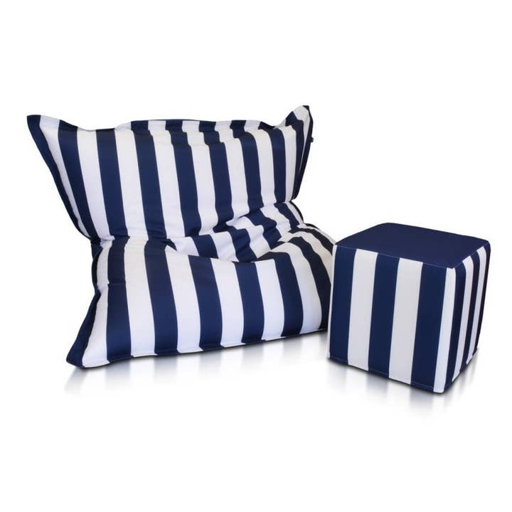 Pufmania – wholesale Sittpuff – Marinmönstrad Styv Kubpuff7