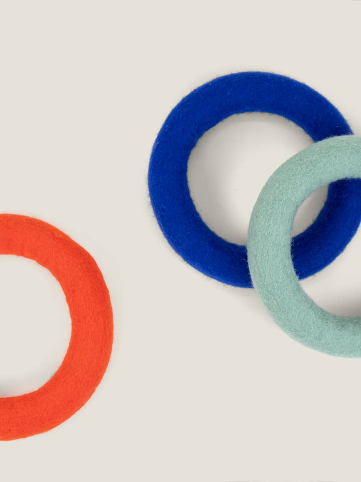 Fine Hundespielzeug - Ring für den Großhandel von myfelt