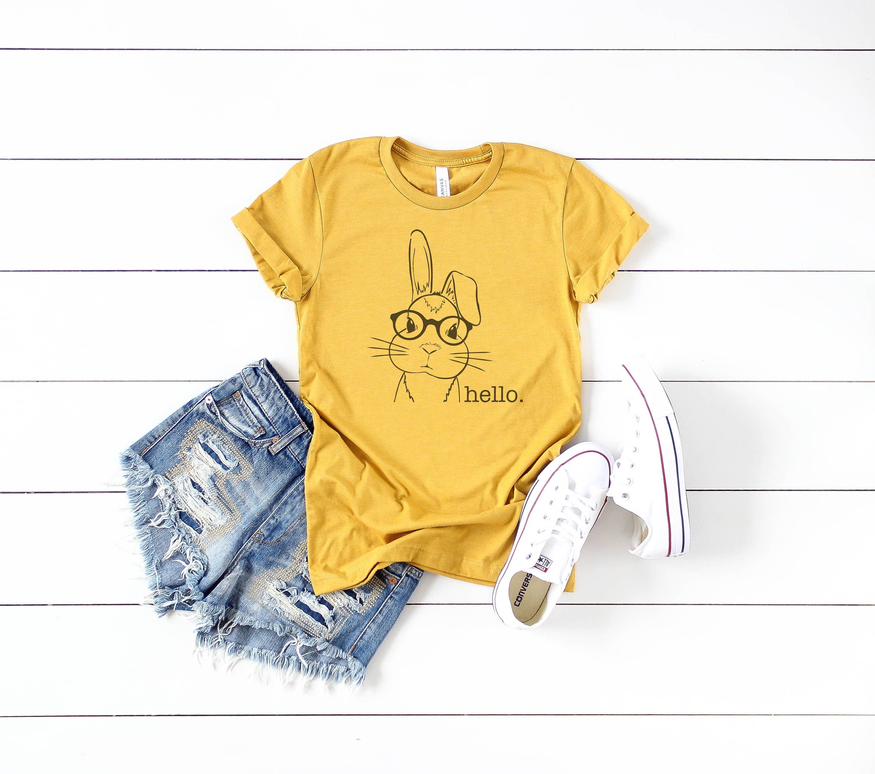 Amy Anne Apparel Inc – T-shirt estampada - Mulher por atacado – Coelho com óculos | Linda camiseta de coelho primavera2