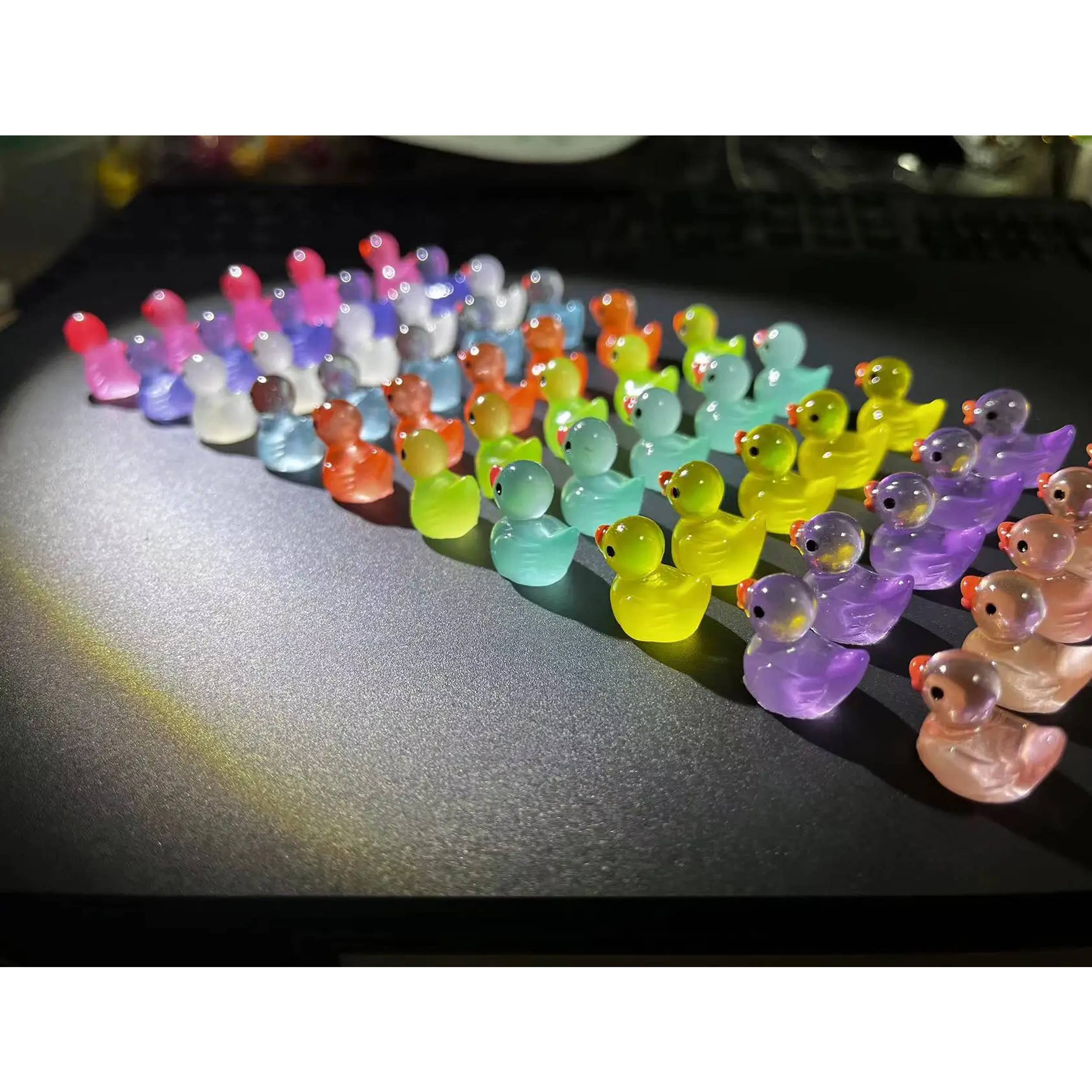 La Bella Monte - Vente Figurine décorative - Mini canards en résine lumineux pour décoration intérieure2