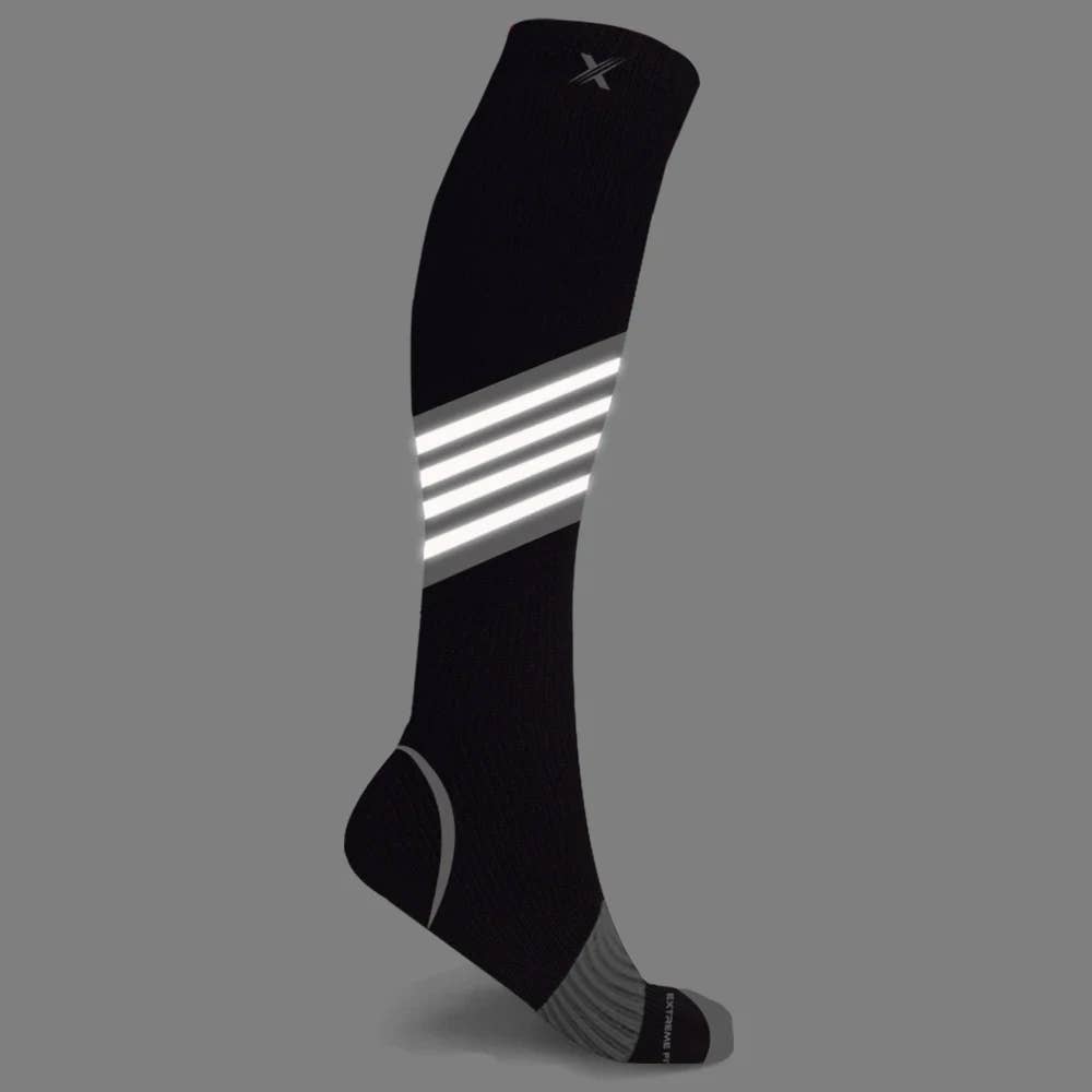 Extreme Fit Wholesale - Wholesale Socks - Unisex - RUN+ REFLECTIVE COMPRESSION SOCKS3