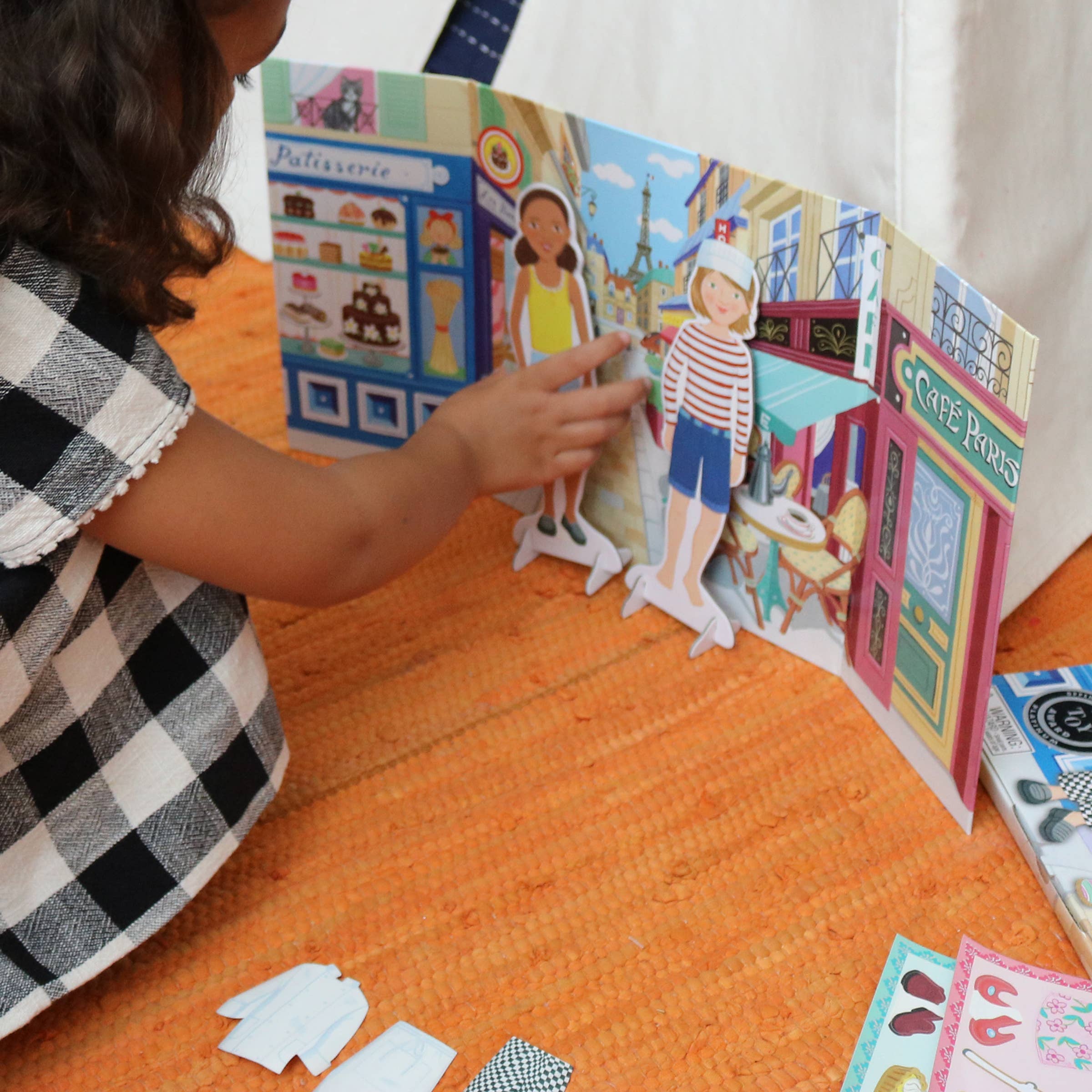 eeBoo - Wholesale Doll - Kids - Baker & Painter Paper Doll Set A Day in Paris3