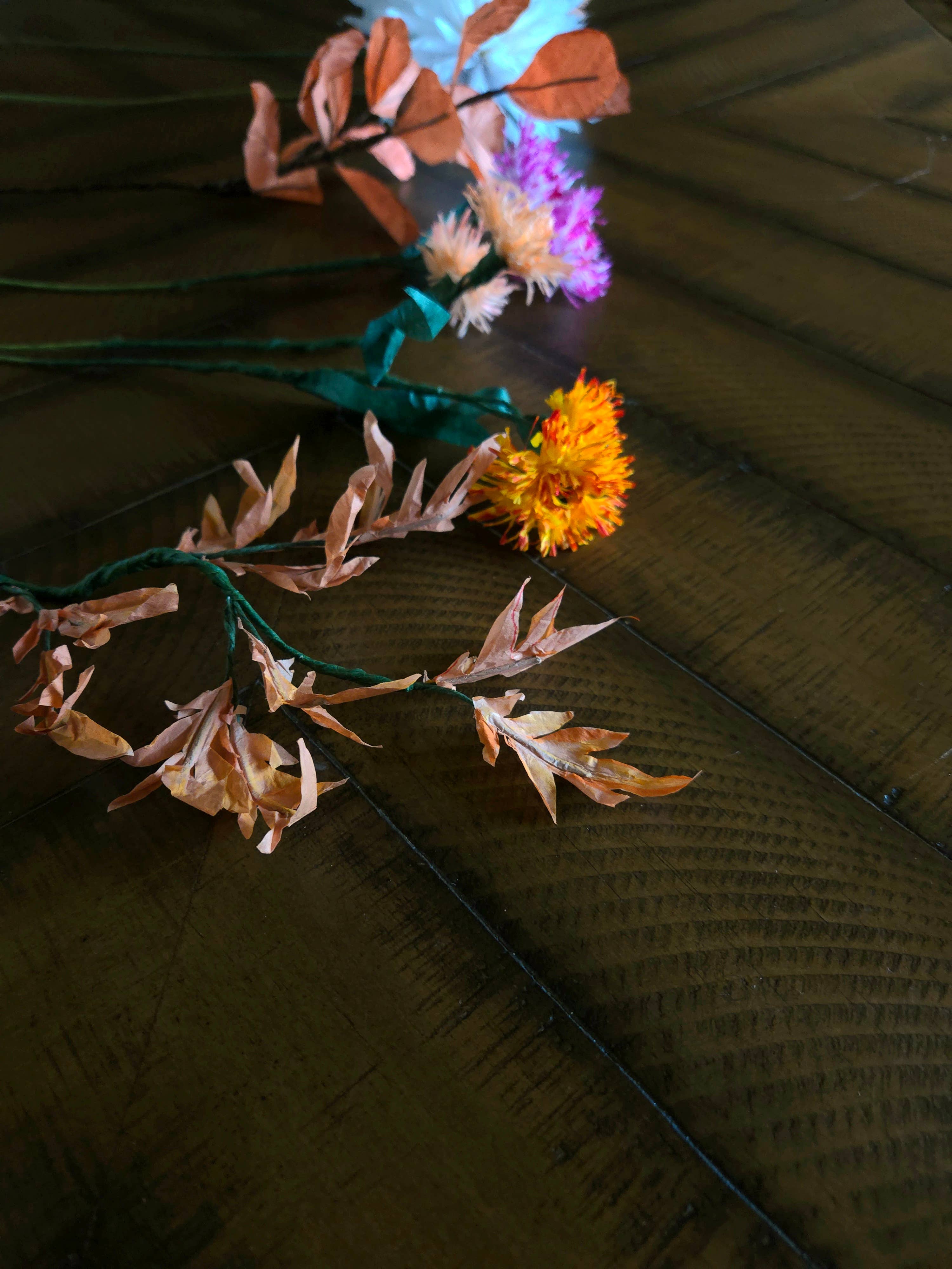 Beautiful Things By Bec - Vendita all'ingrosso Fiori finti - Foglie d'acero in carta, foglie d'autunno0