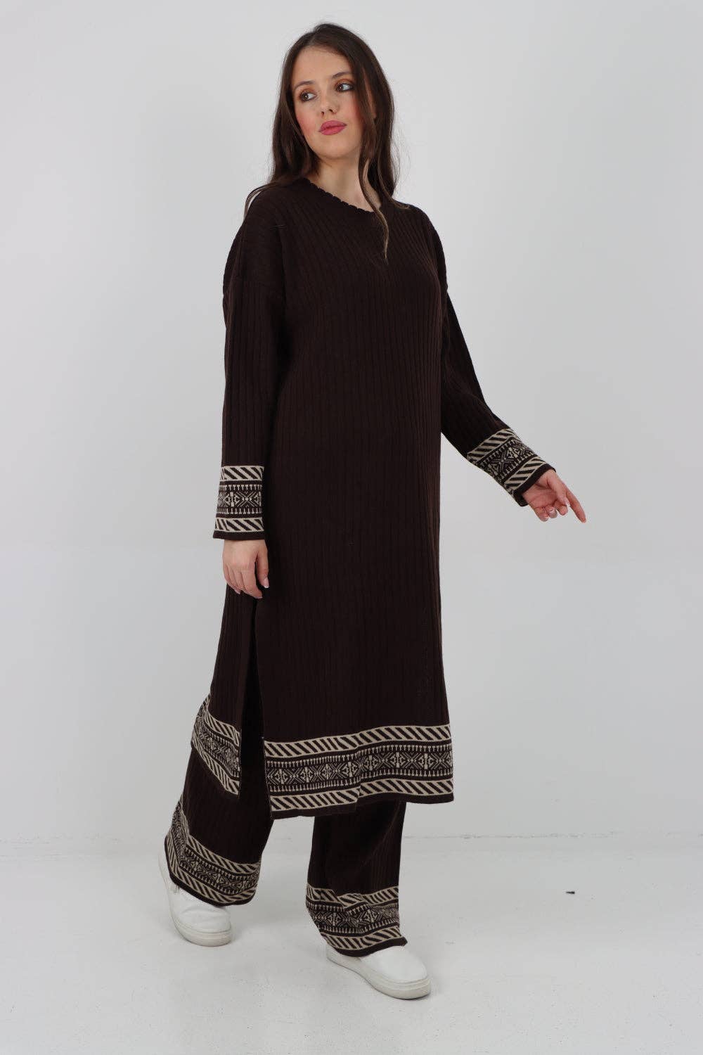 Miss Bold – wholesale Set med topp och byxa – Dam – Italienskt ribbat koord-set med kontrasterande kant för vinter5