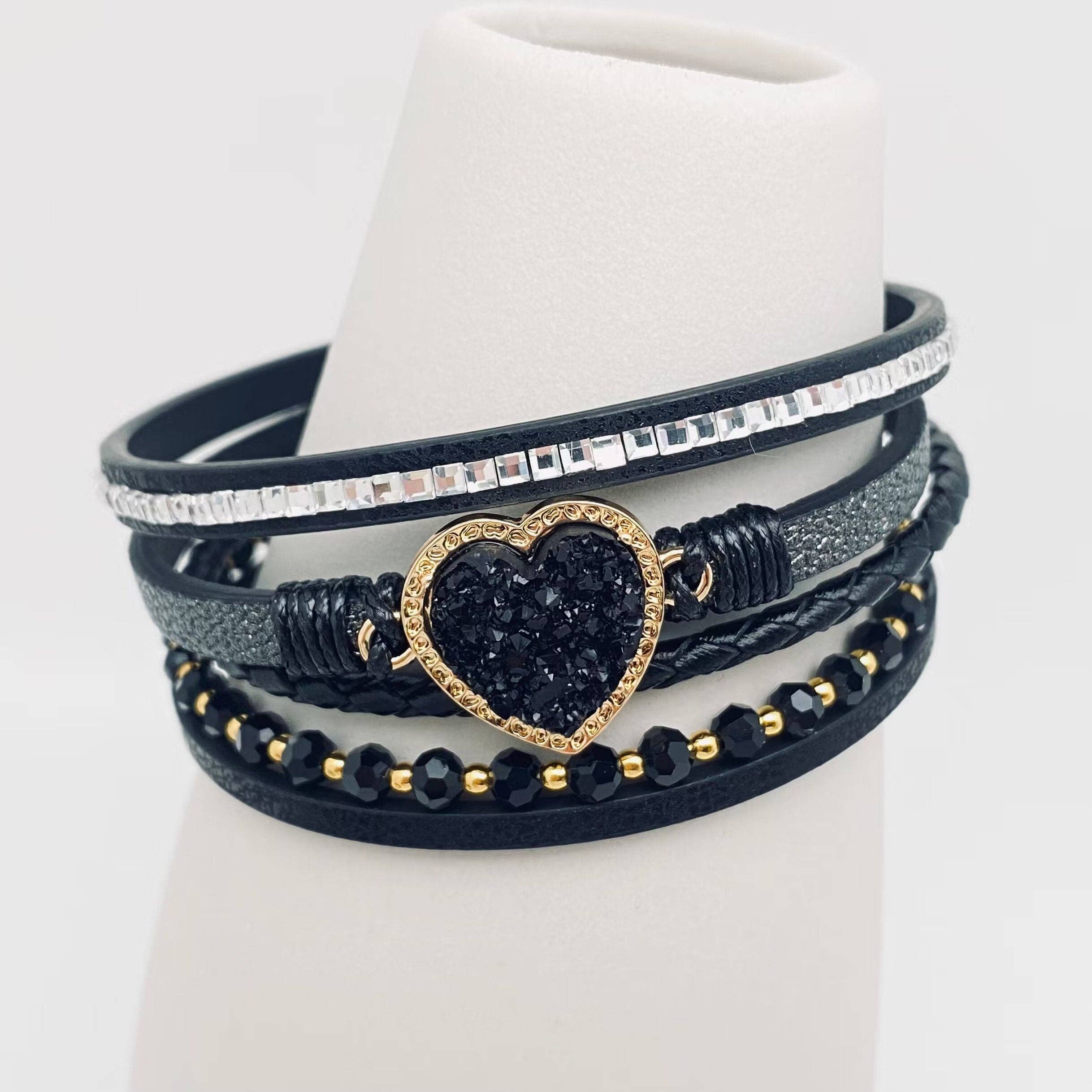 Mio Queena - Vente Bracelet jonc - Bracelet en cuir tissé à breloques en forme de cœur | Boucle magnétique - BJ/LB2