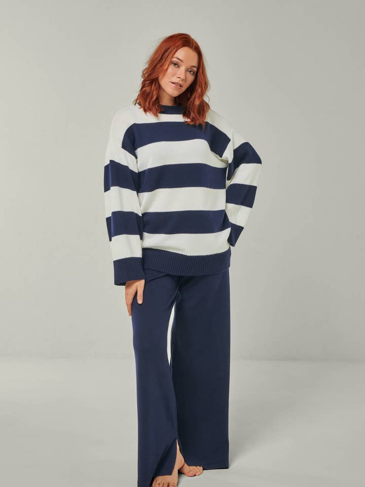 SET DA CASA - Felpa Felia & Pantaloni Bailey per la vendita all'ingrosso da parte di YOU LOOK PERFECT Loungewear