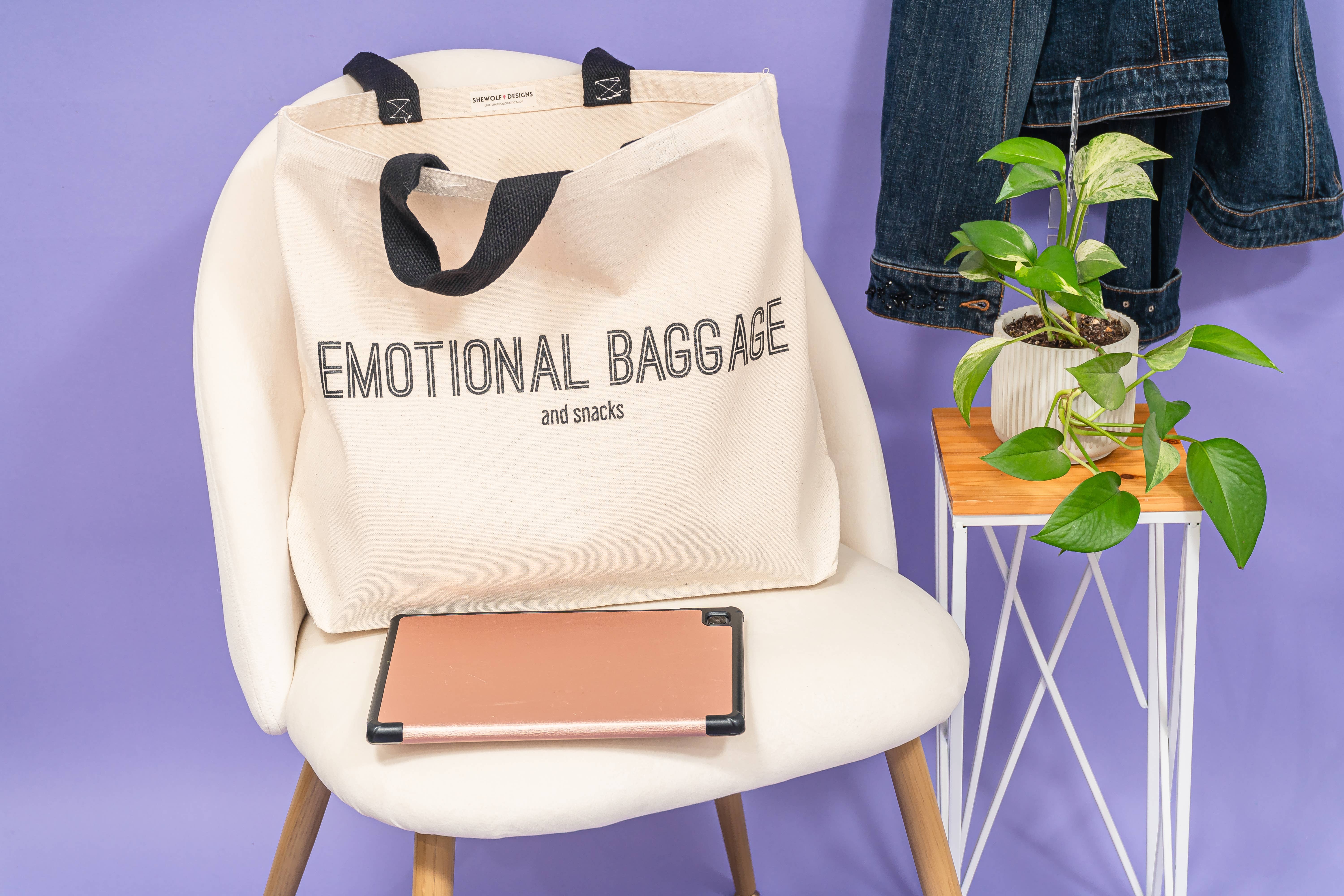 SHEWOLF Designs – Großhandel Tragetasche – Damen – Tote: Emotionales Gepäck und Snacks / Lustige psychische Gesundheits-Tasche2