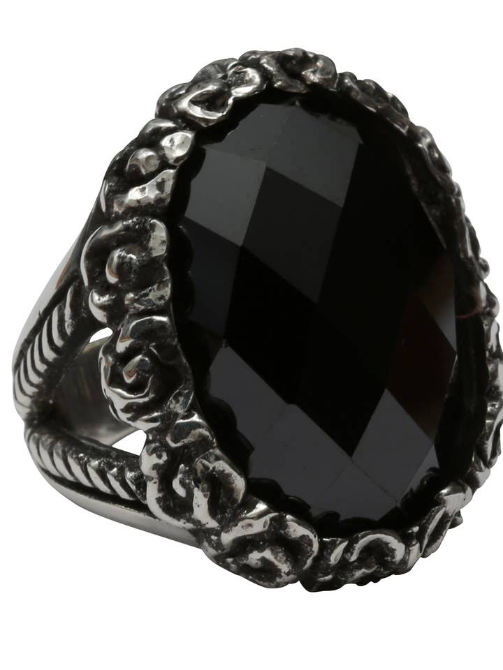 Anello R intorno al Rosie Jet per la vendita all'ingrosso da parte di Femme Metale