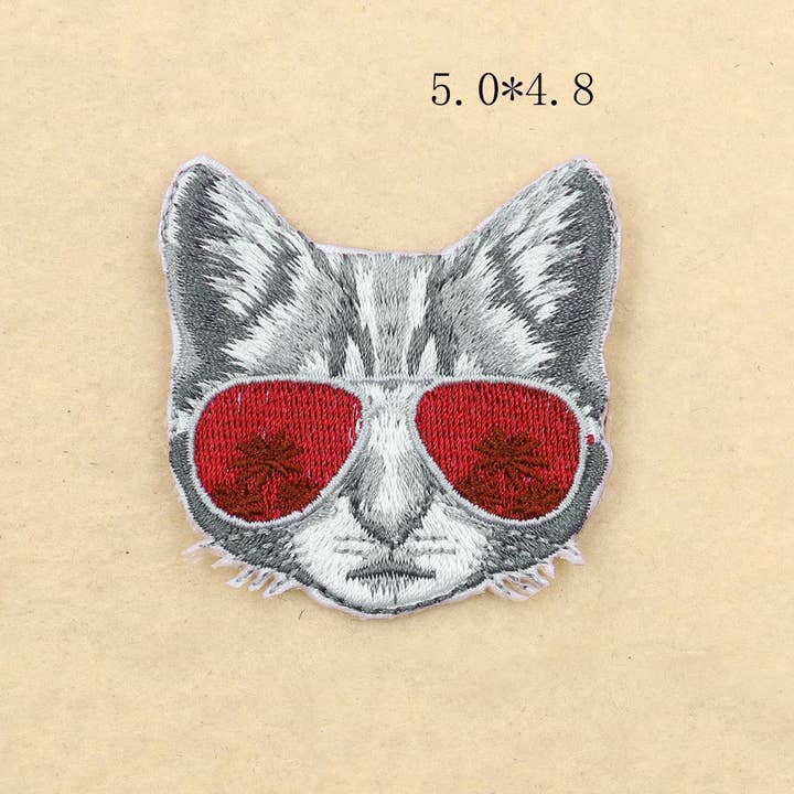 UNISHE - Wholesale Patch - Geborduurde kleding voor katten, zelfklevende DIY-opstrijkpatches1