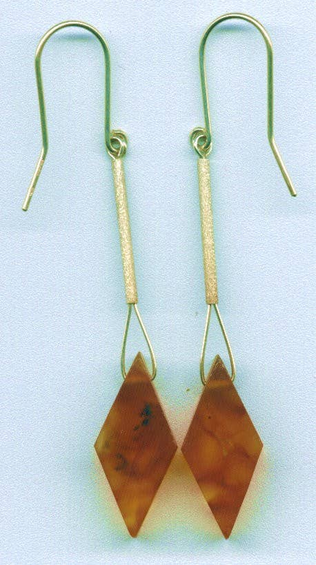 Mia's Polish Treasures - Vente Boucles d'oreilles pendantes - Boucle d'oreille en ambre cognac en forme de diamant sur mât en argent0