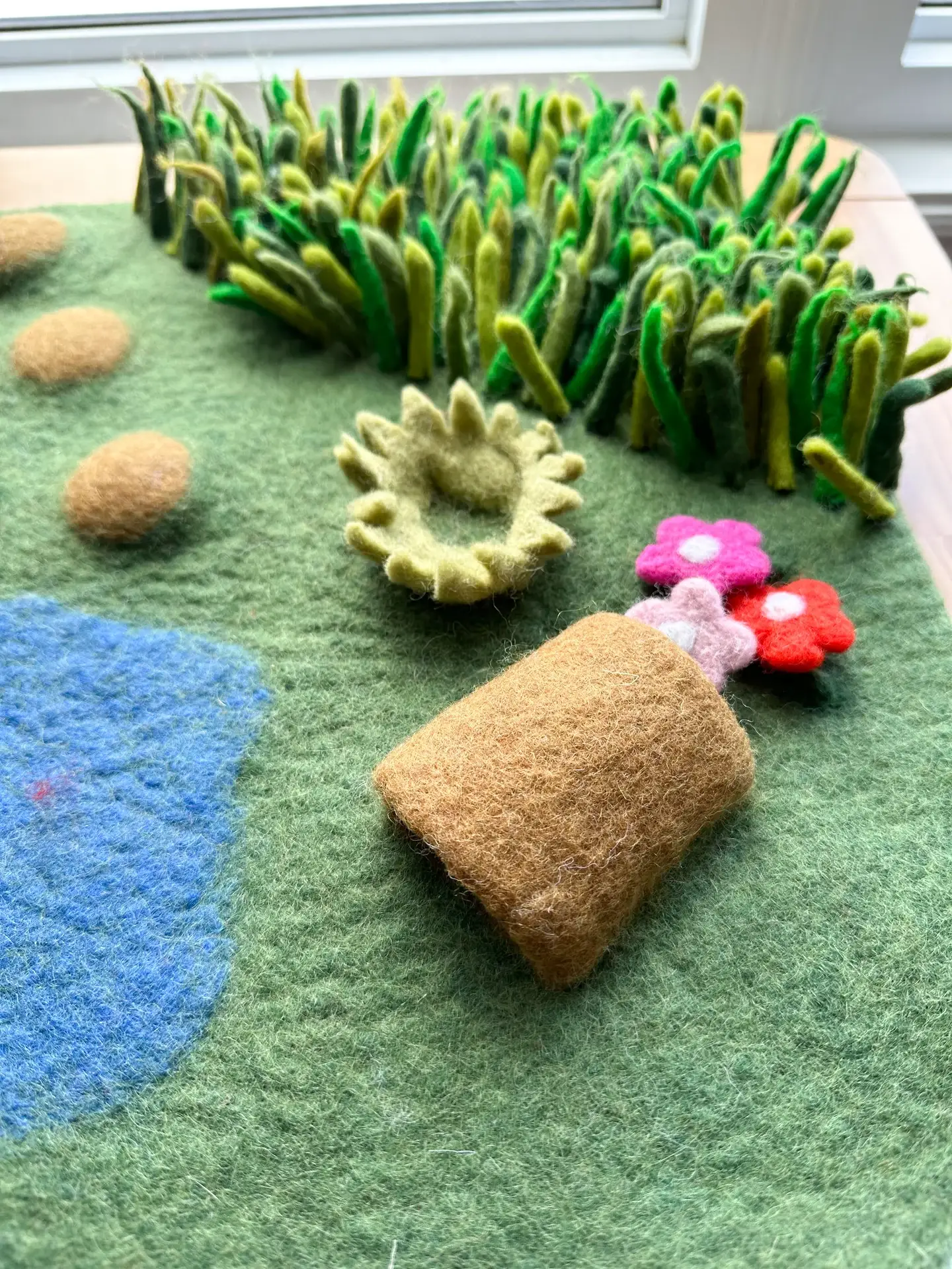 Sewing Seeds Play – wholesale Play mat – Kids & baby – Felted Backyard Bug Play Mat - Mat Only2