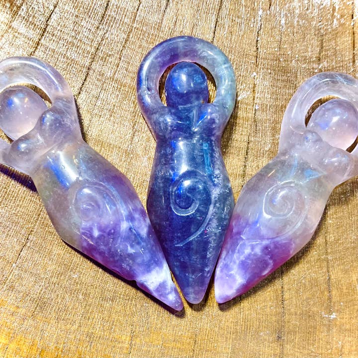 Desarwen – wholesale Spiritual stone/crystal – Gaia mother goddess altar statue in purple fluorite1