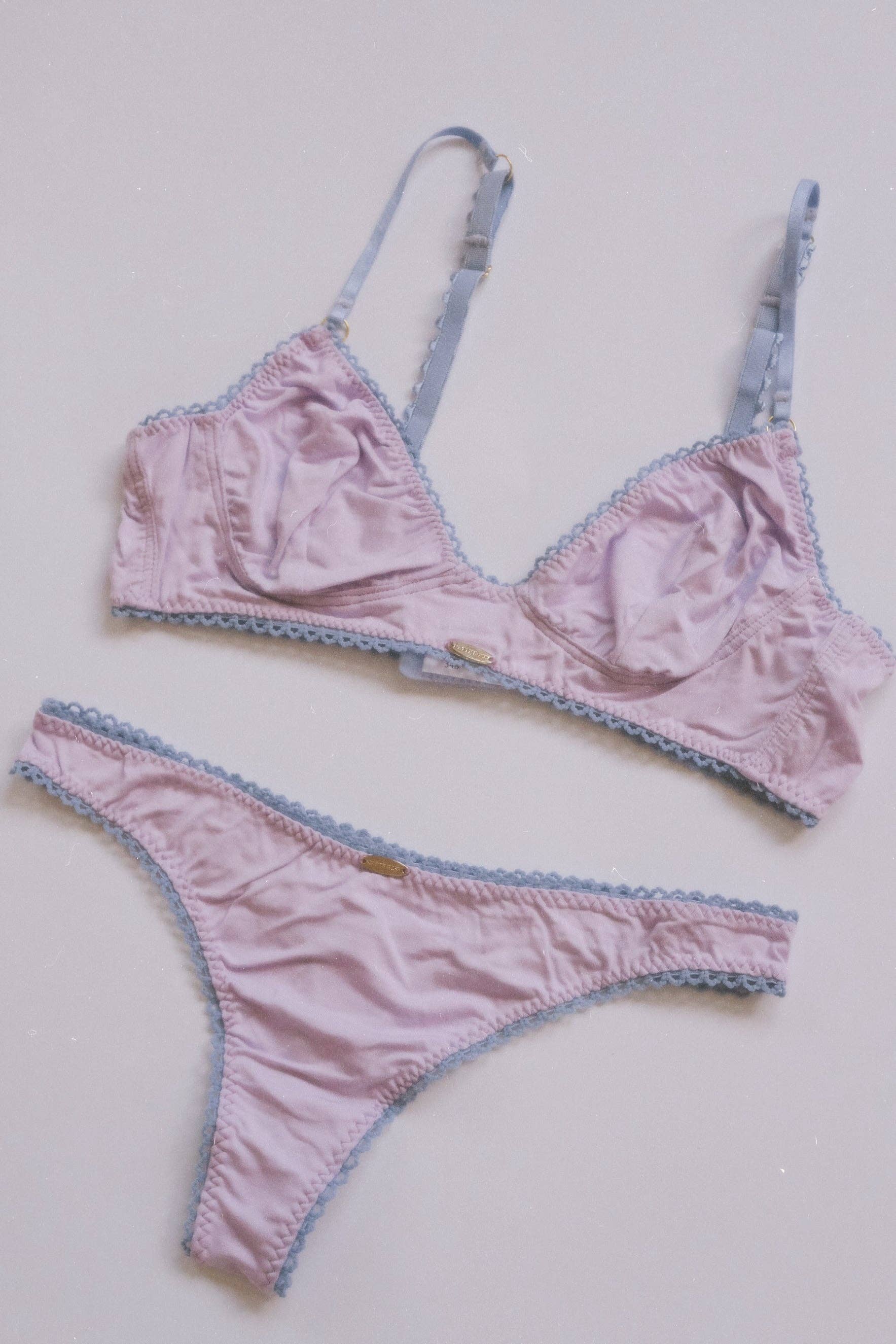 Troo. - Wholesale Underwear - Women's - Lilac Bamboo 90's Thong2