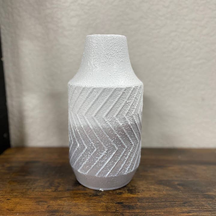 Refinery 86 Home Decor - Wholesale Vase - Metal White & Grey Ombre Vase1