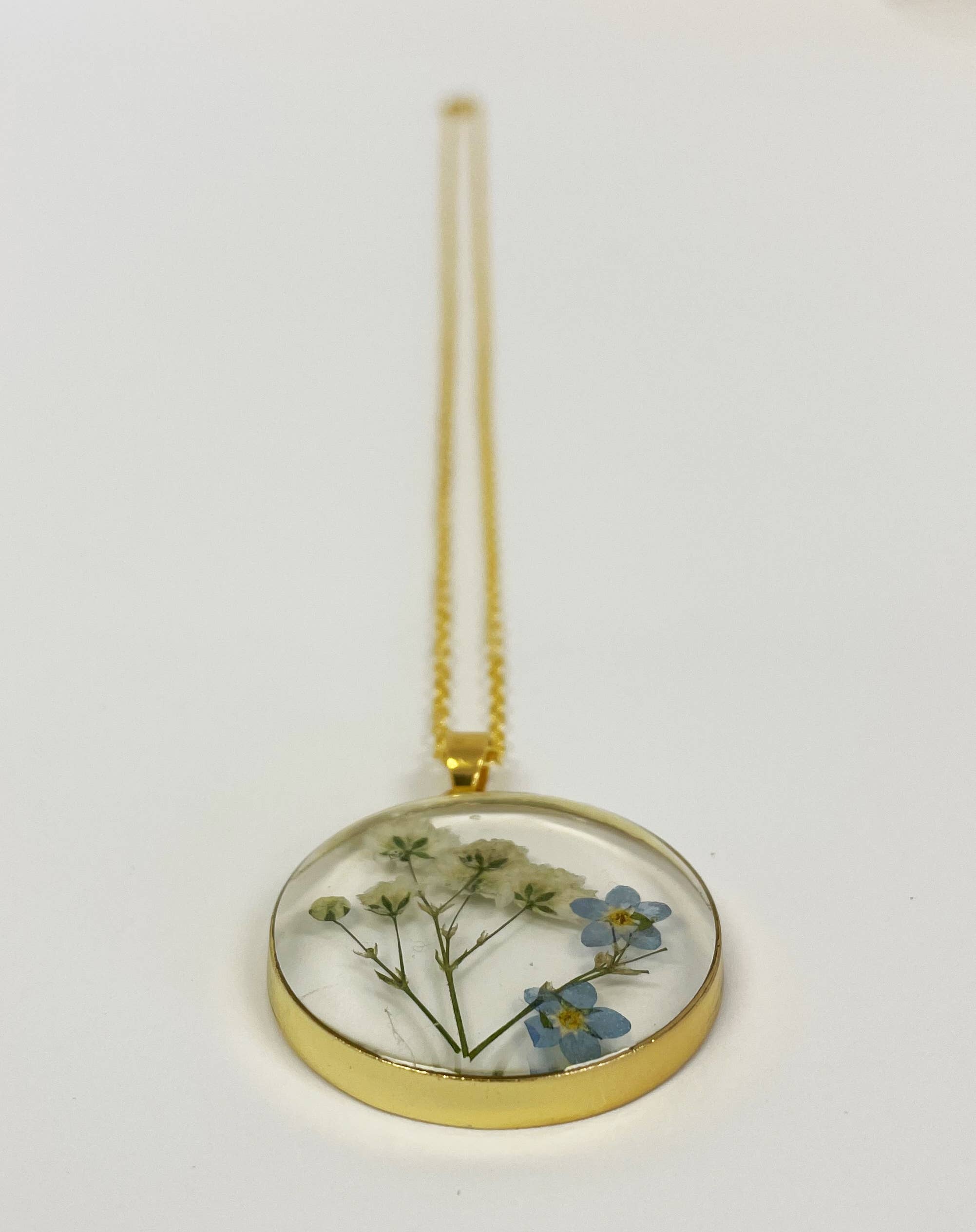 Sunnie Lane - Wholesale Pendant/Charm Necklace - Pressed Flower Necklace - Made With Real Flowers1