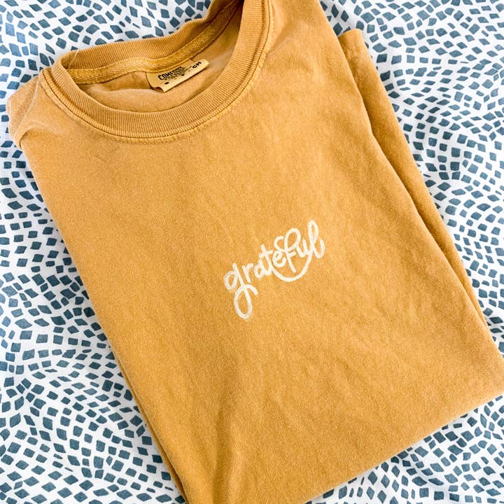grateful t-shirt: monarch for wholesale by madi&mdsn