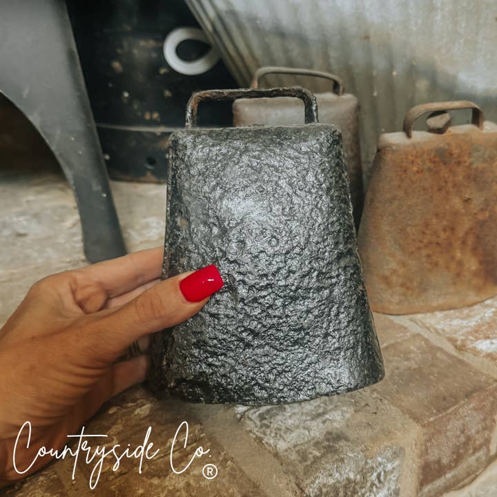 Texas Western Cowhide Bags and More - Wholesale Bell - Rustic Antique Cow Bell Home Decor2