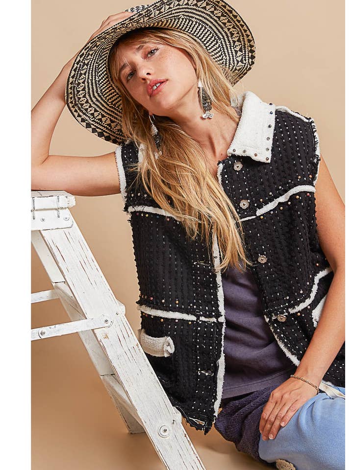 Pol Clothing - Wholesale Outerwear Vest - Women's - Stud detail solid fleece vest SALE