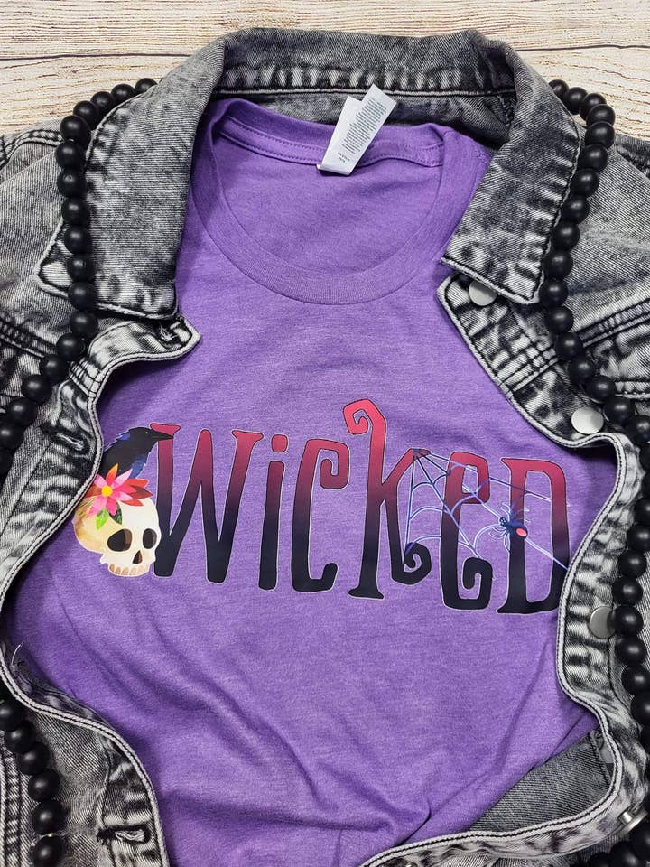 Maglietta Wicked per la vendita all'ingrosso da parte di Wanderlust Designs Wholesale