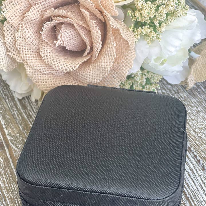 Harris Girls & Co. - Wholesale Jewelry Box/Organizer - Travel Jewelry Box "Black"
