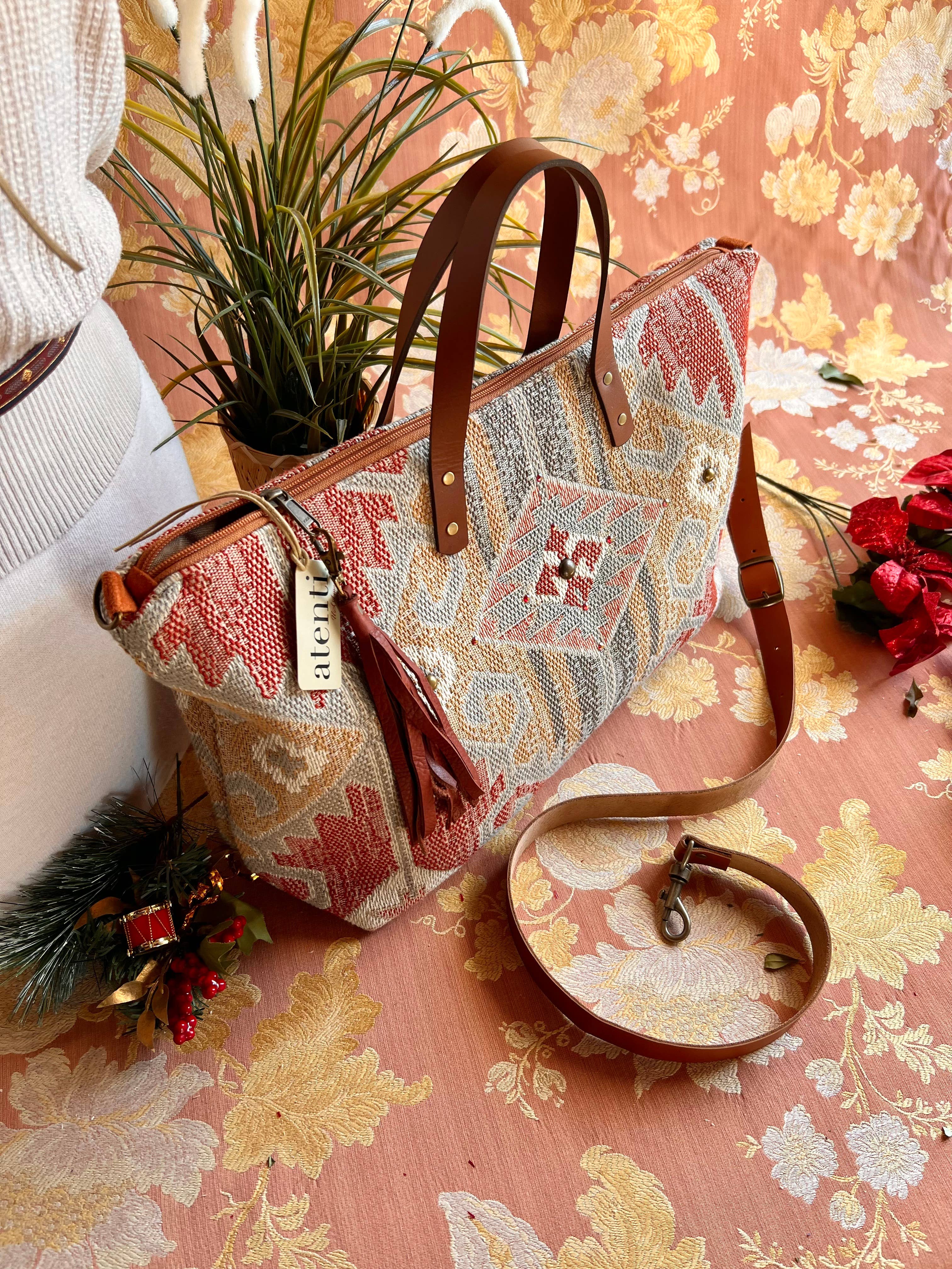 Atenti – wholesale Bärkasse - Dam – USA handgjord Carryall tygväska, Blaze Buddy Bag5