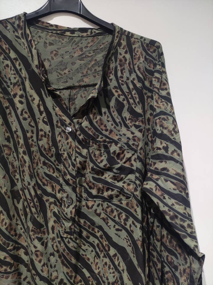 beige blue jean red dark white taupe khaki camel LISA tiger blouse - AH26 pack for wholesale on Faire7