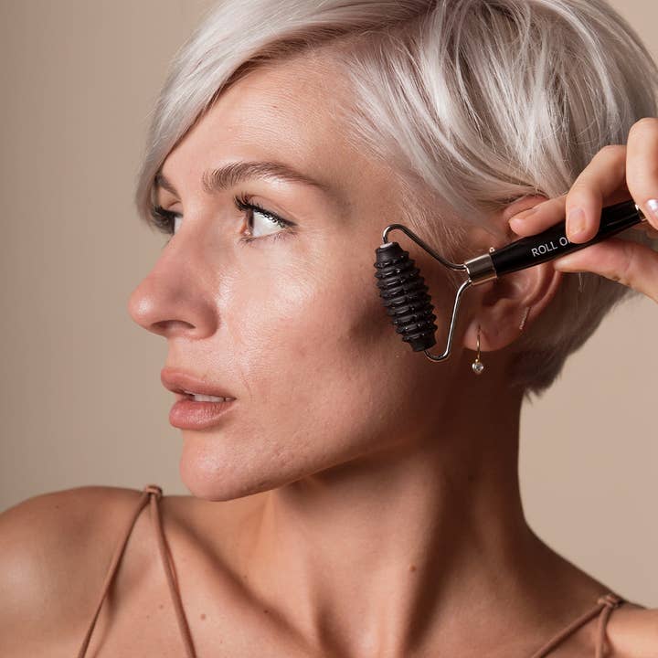 Ultimate Roll-On (obsidienne noire) pour la vente par Roll On Jade